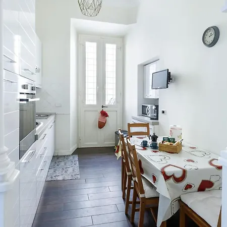 Holiday home Magikrooms Maison *